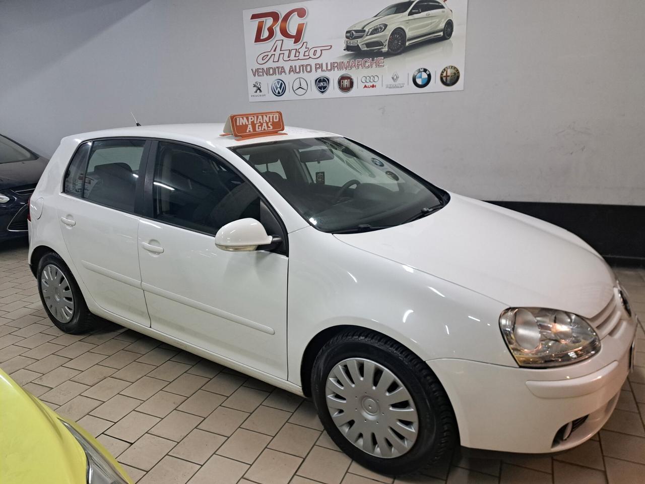 Volkswagen Golf 1.6 gpl unico prop 2008