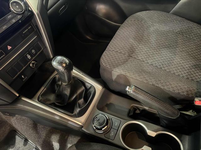 MITSUBISHI L200 2.3 D Club Cab 4x4 Super Select Intense