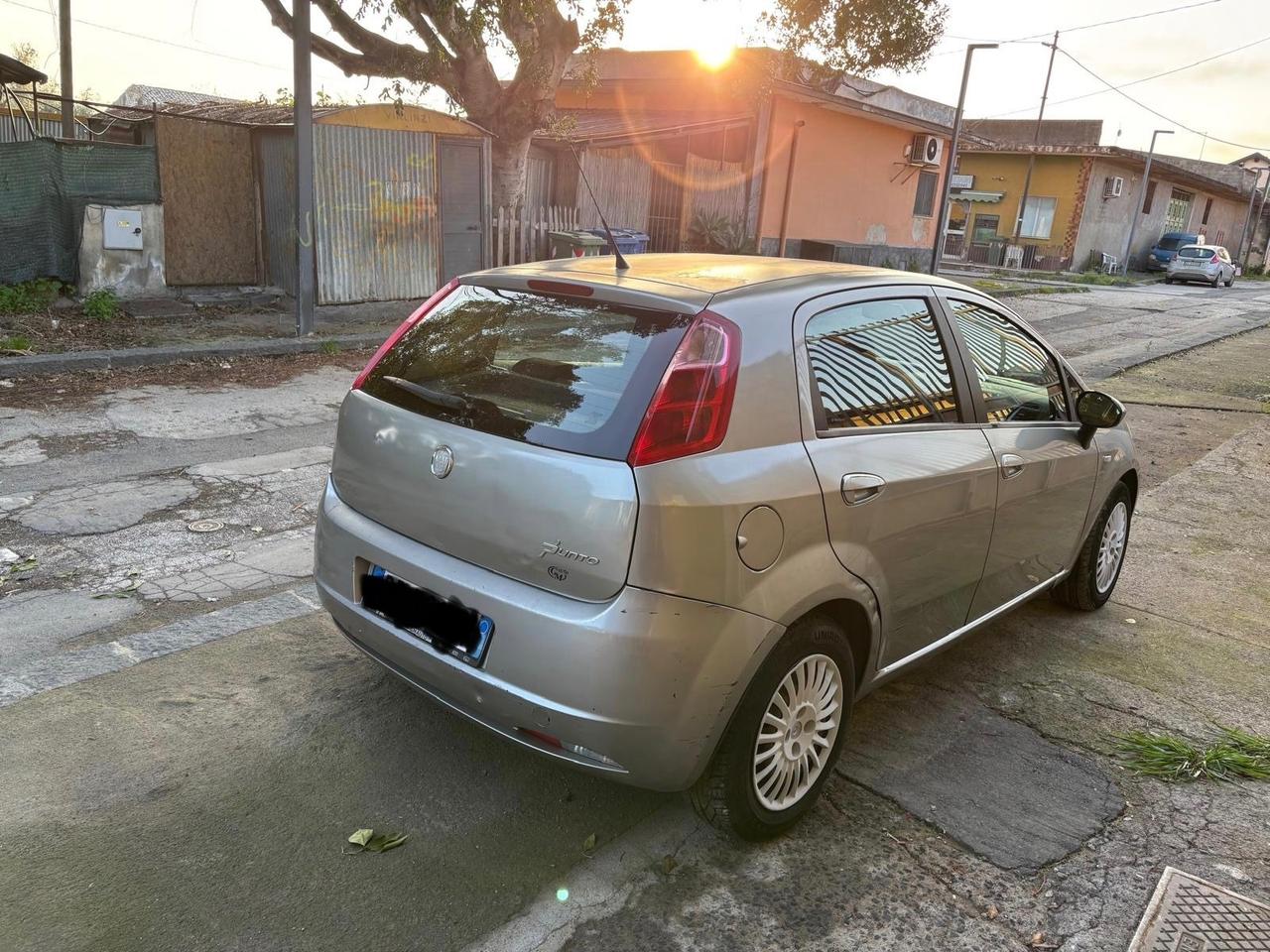 Fiat Grande Punto 1.3 MJT 75 CV 5 porte Dynamic