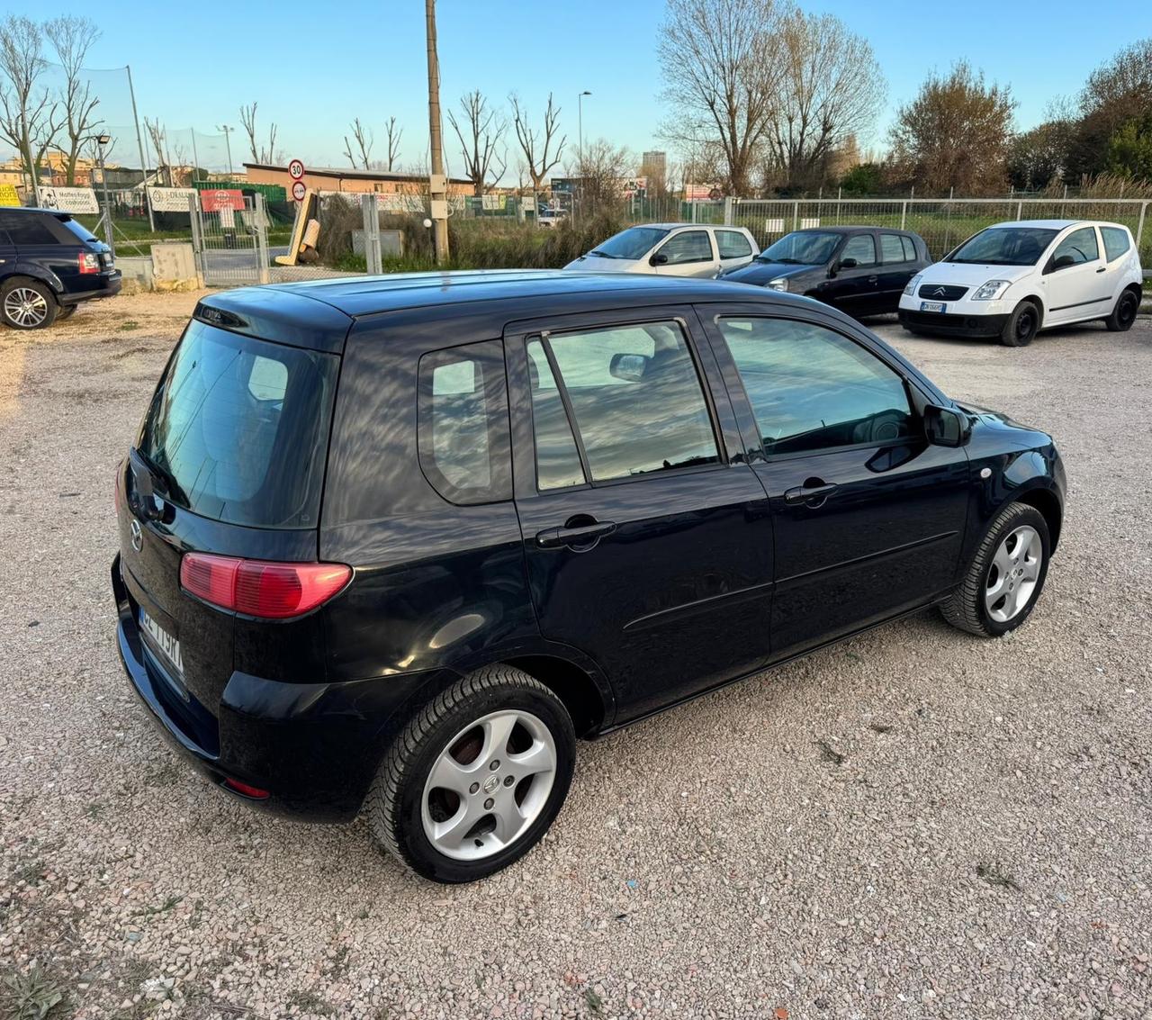 Mazda 2 1.2 16V 5p. Sony Ericsson Neopatentati