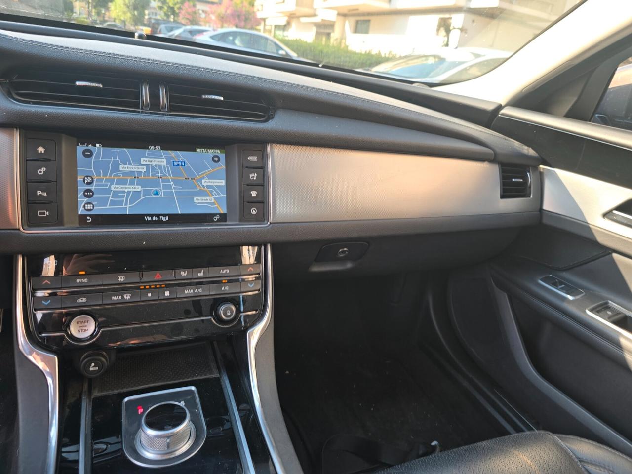 Jaguar XF 2016 180cv perfetta 124.000km