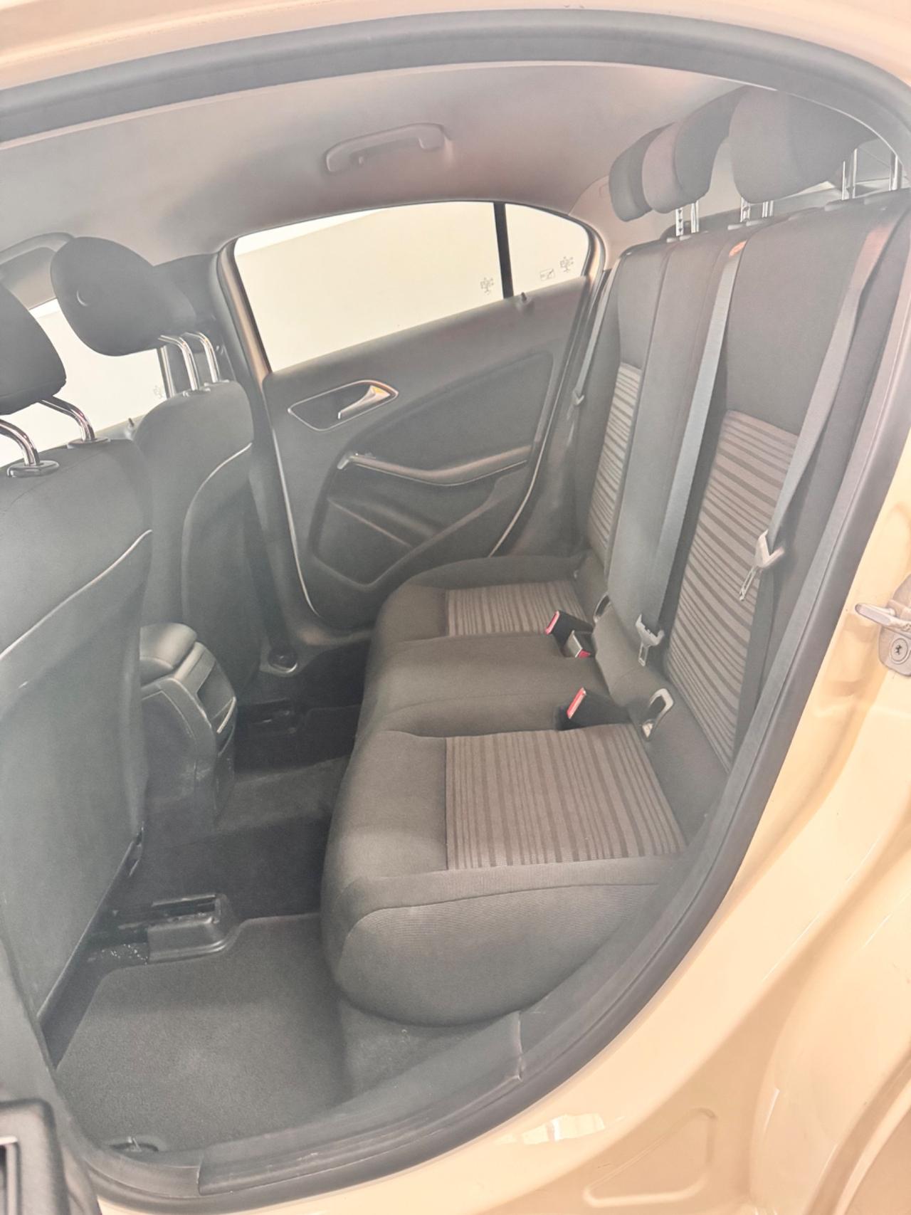 Mercedes-benz A 180 CDi 109 Cv Premium - 2015