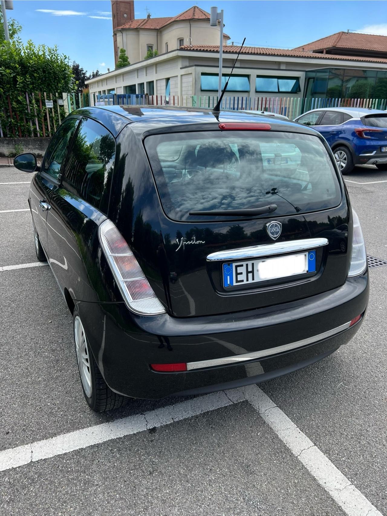 Lancia Ypsilon 1.2 69 CV Unyca