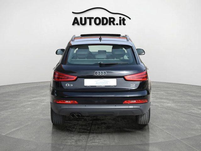 AUDI Q3 2.0 TDI quattro, Navi, Tetto panorama, Retrocamera