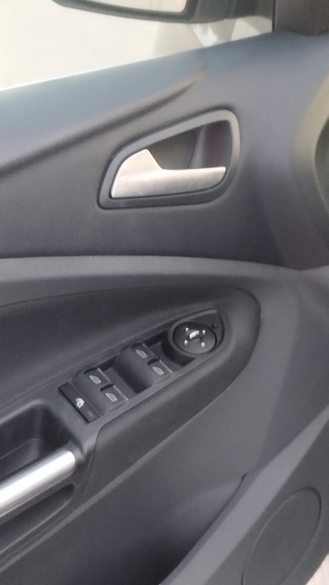 Ford C-Max 1.6 TDCi 115CV Titanium