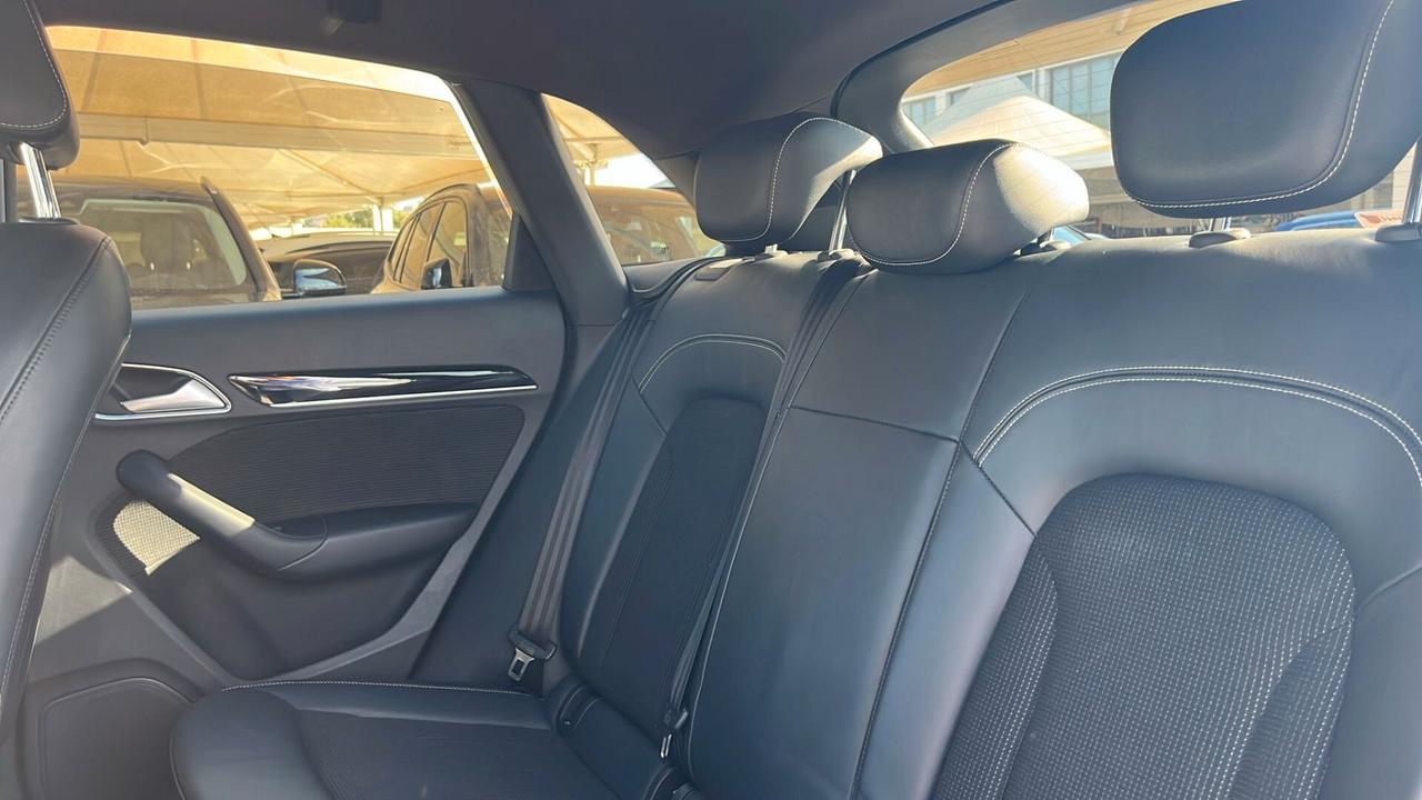 Audi Q3 2.0 TDI 150 CV S line Edition