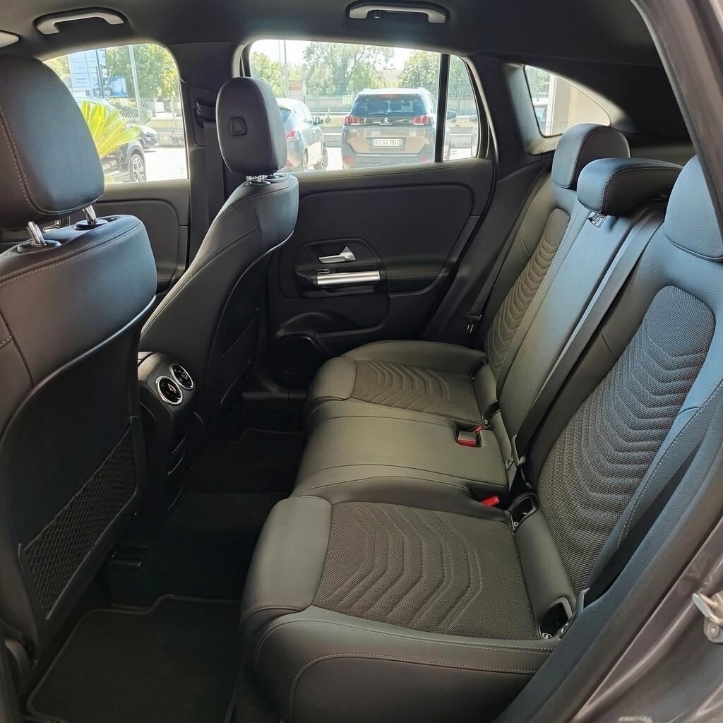 Mercedes-benz GLA 220 d Automatic 4Matic Sport Plus
