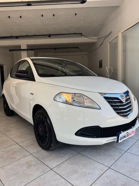 Lancia Ypsilon 1.2 69 CV 5 porte S&S Gold