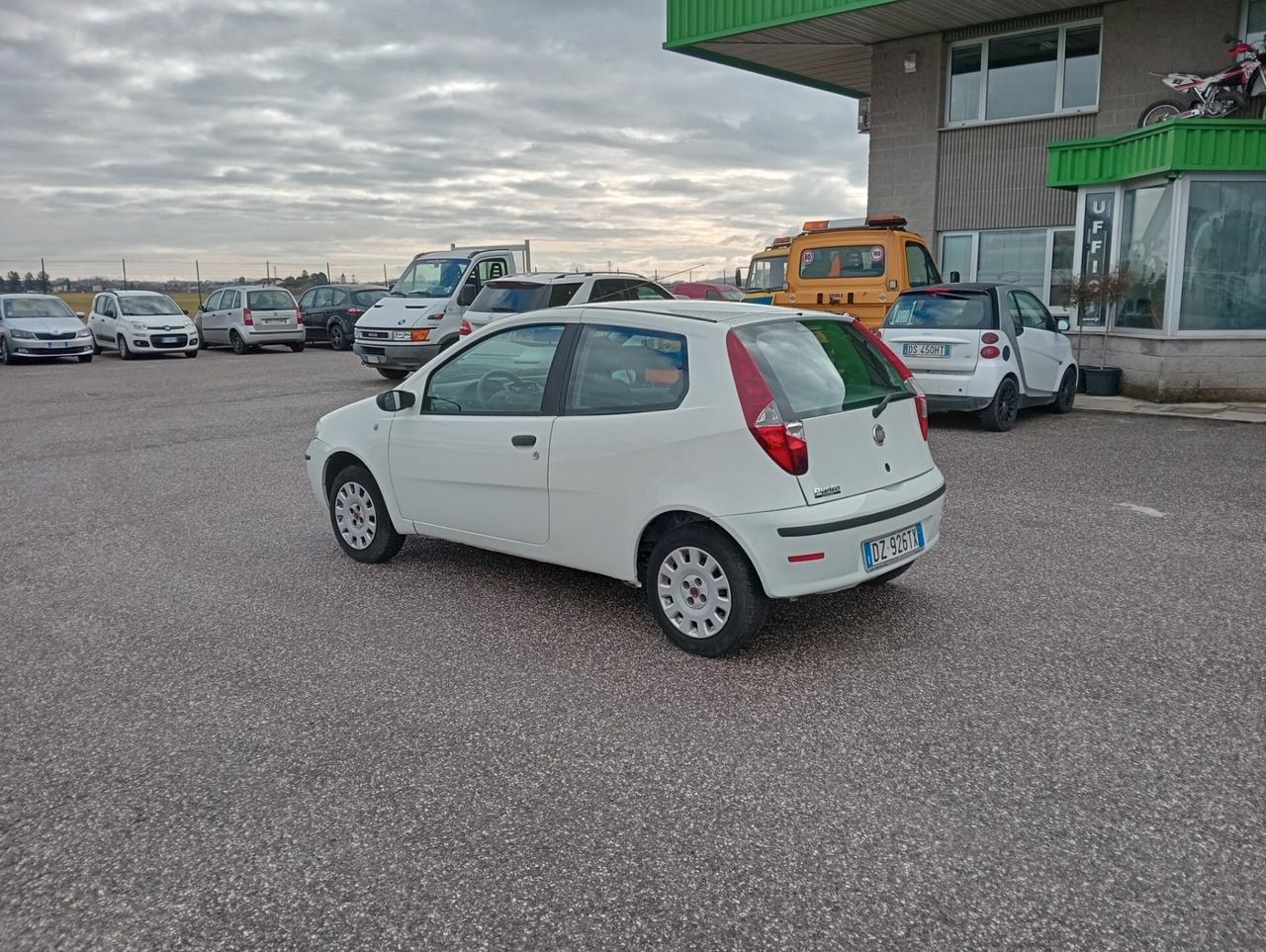 Fiat Punto 1.2 3porte UNIPROPRIETARIO OK NEOPATENTATI