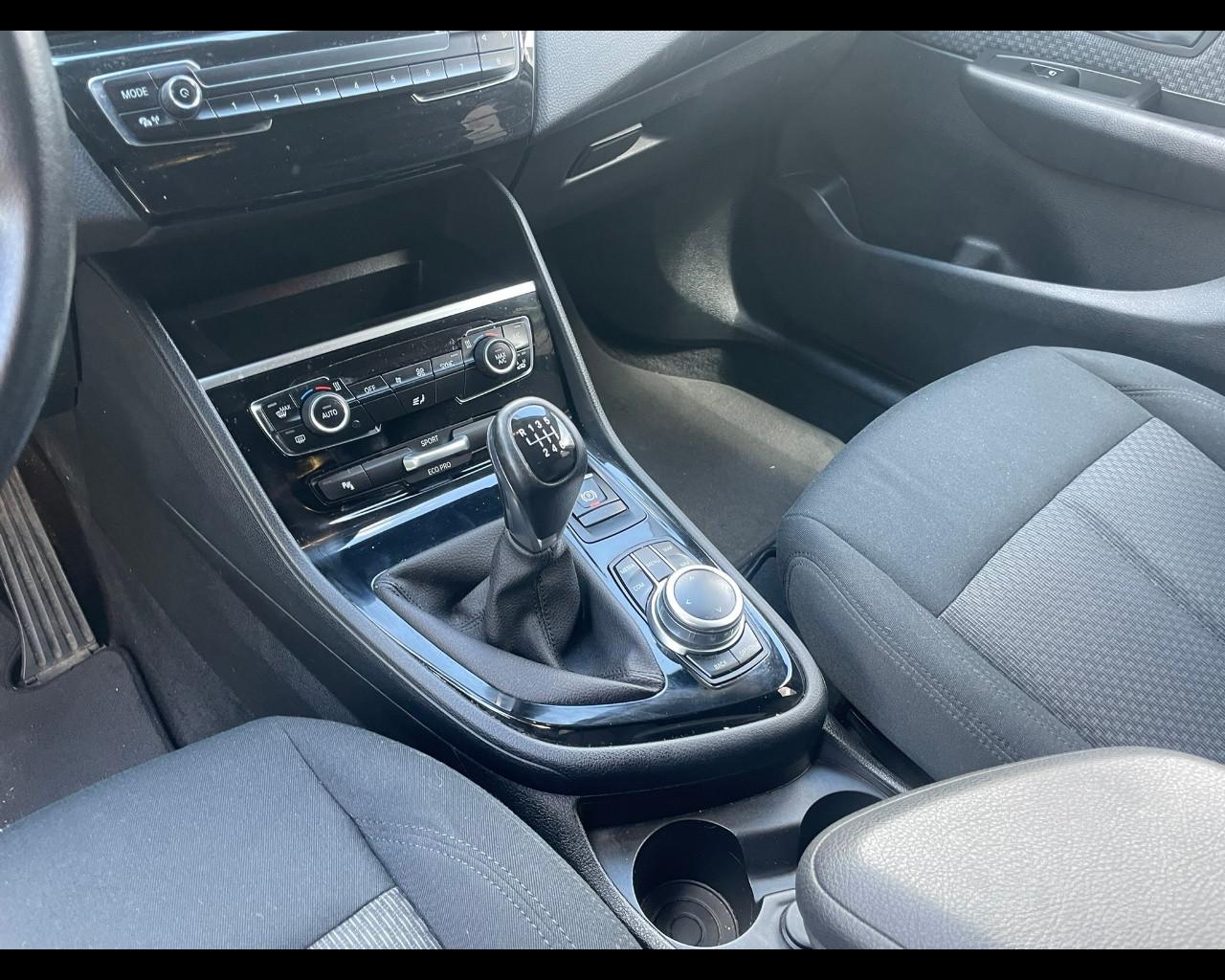 BMW Serie 2 G.T. (F46) - 216d Gran Tourer Business