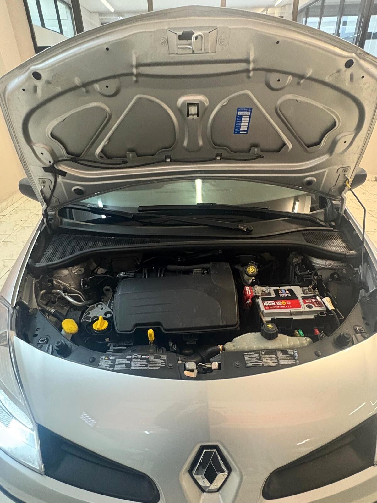 Renault Clio 1.2 16V 5 porte Confort