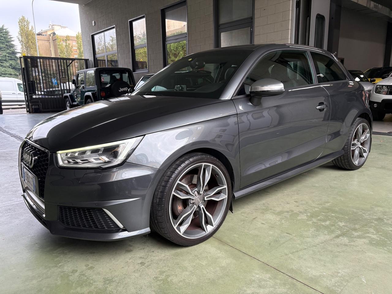 Audi A1 S1 2.0 TFSI quattro manuale