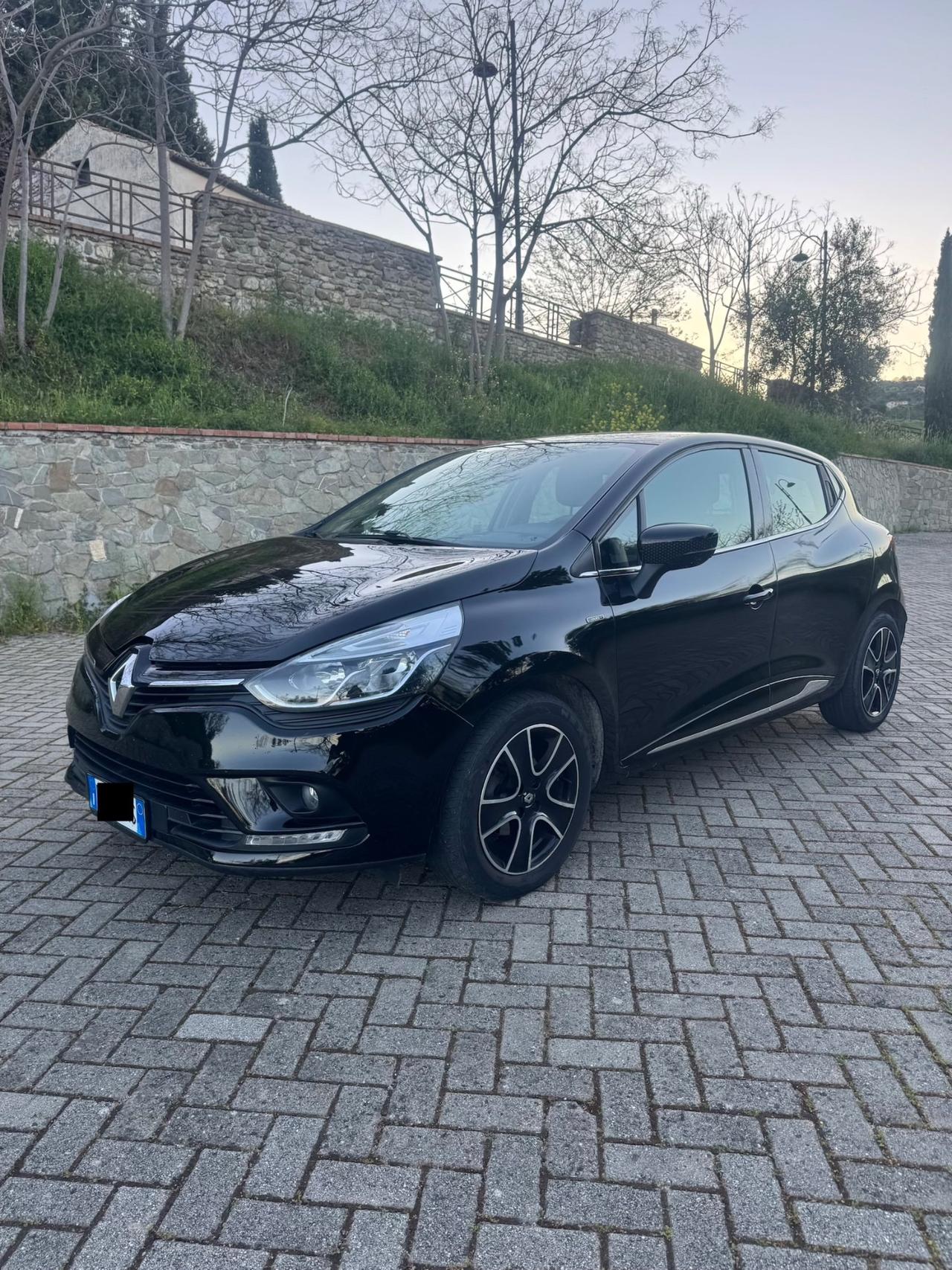 Renault Clio 1.5 dCi 90CV *Black Edition* 2016