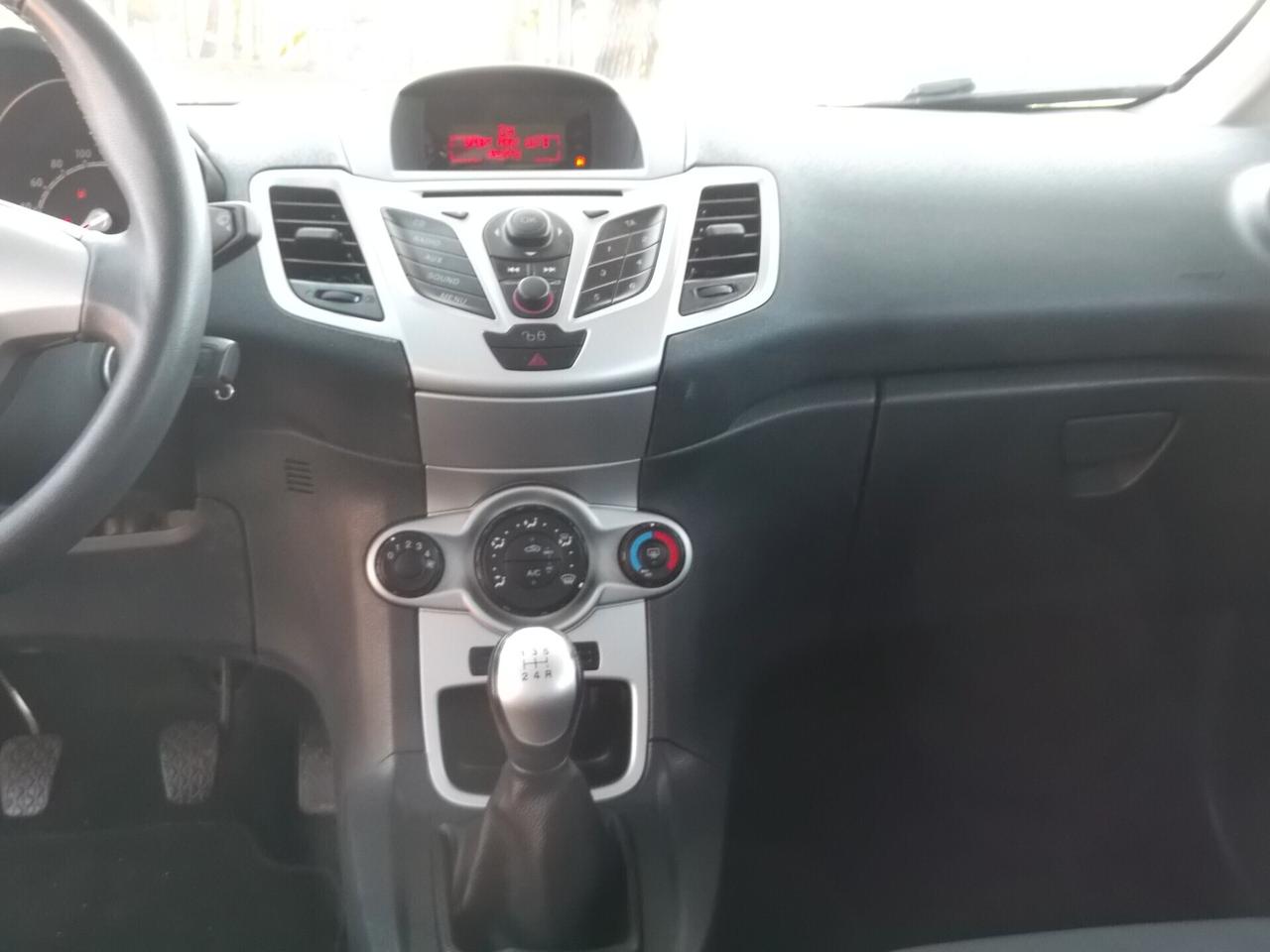 Ford Fiesta 1.4 GPL Neopatentati 2012