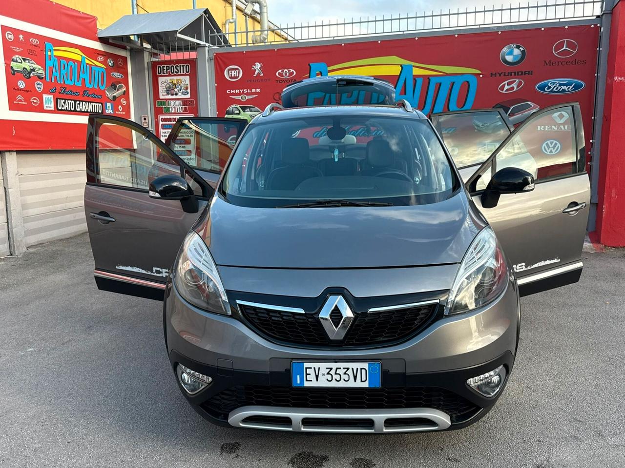 Renault Scenic XMod Cross 1.5 dCi 110cv - 2014