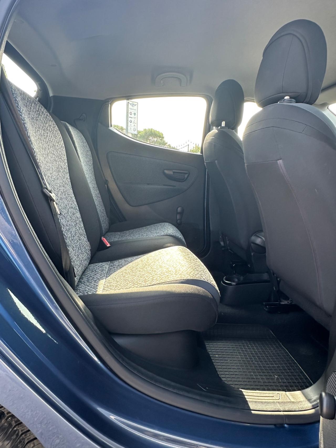 Lancia Ypsilon 1.0 S&S Hybrid Ecochic Gold 2021
