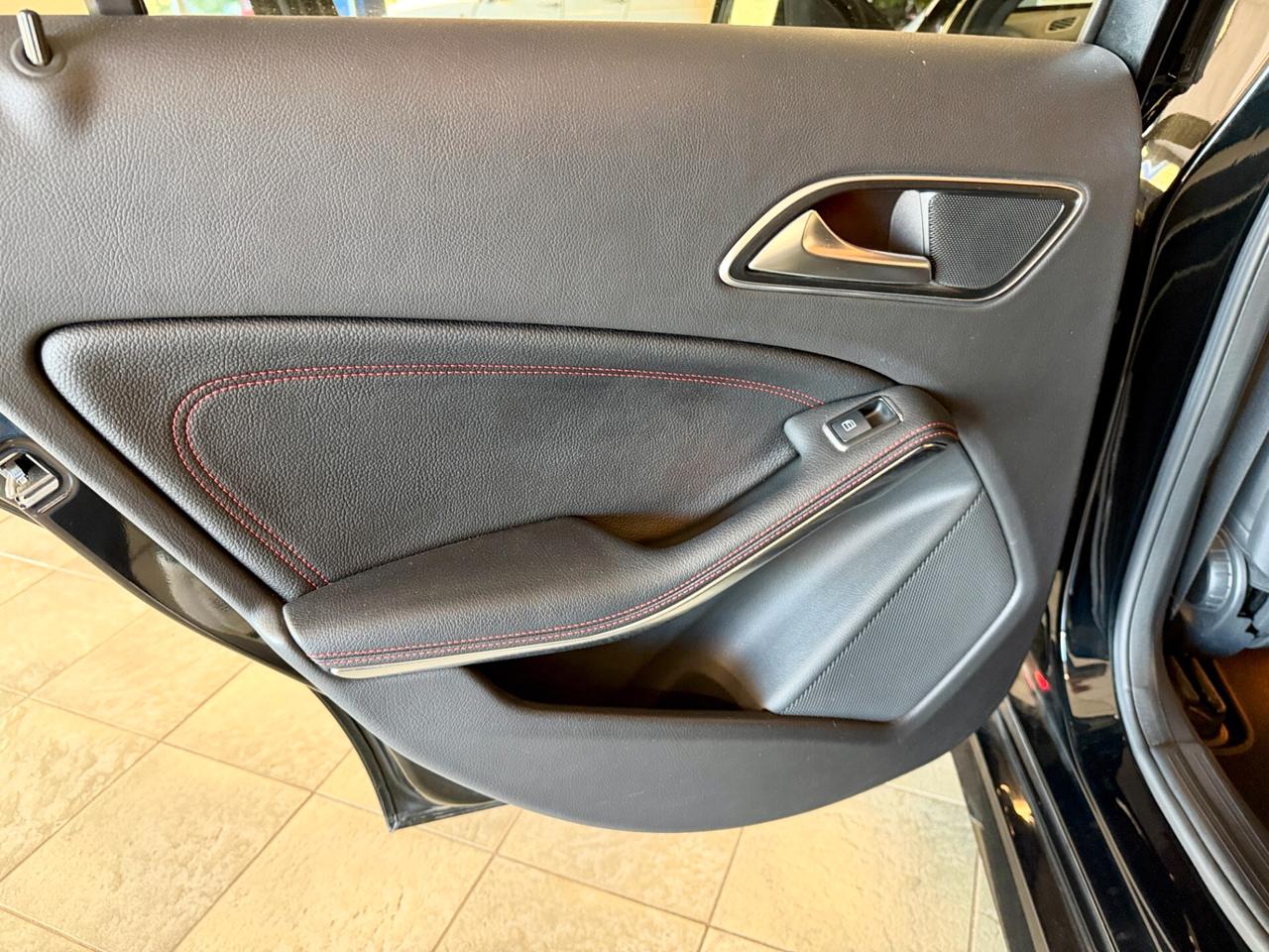 Mercedes-benz A 200 Premium