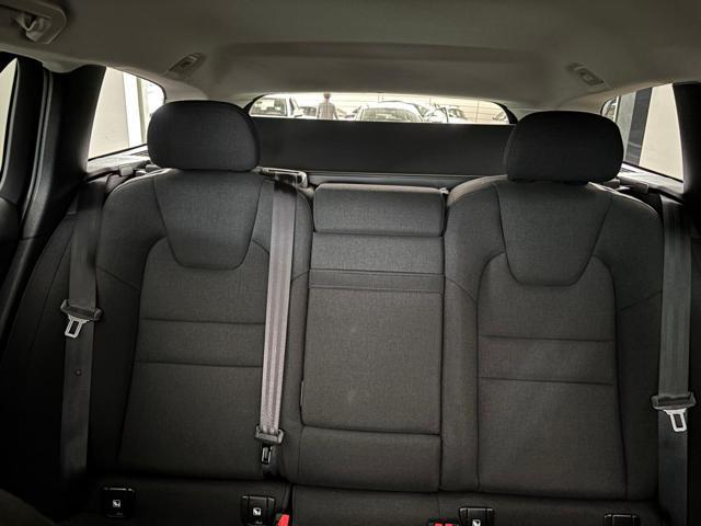 VOLVO V60 B3 Geartronic Momentum Business Pro