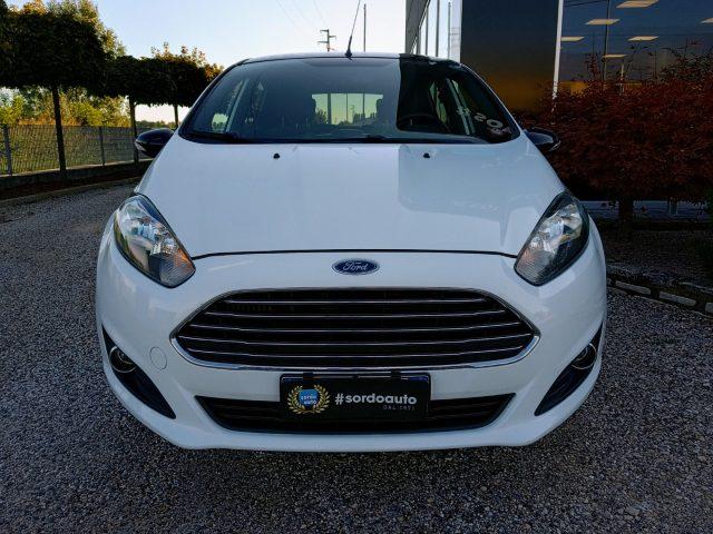 FORD Fiesta 1.5 TDCi 5 porte Black & White Edition