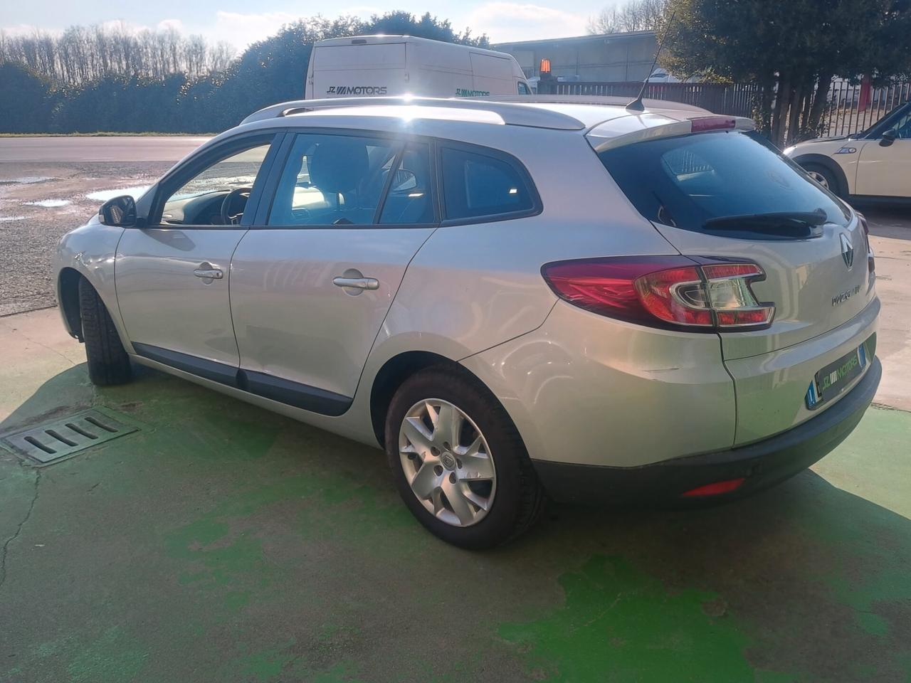 Renault Megane Mégane 1.9 dCi 130CV Attractive