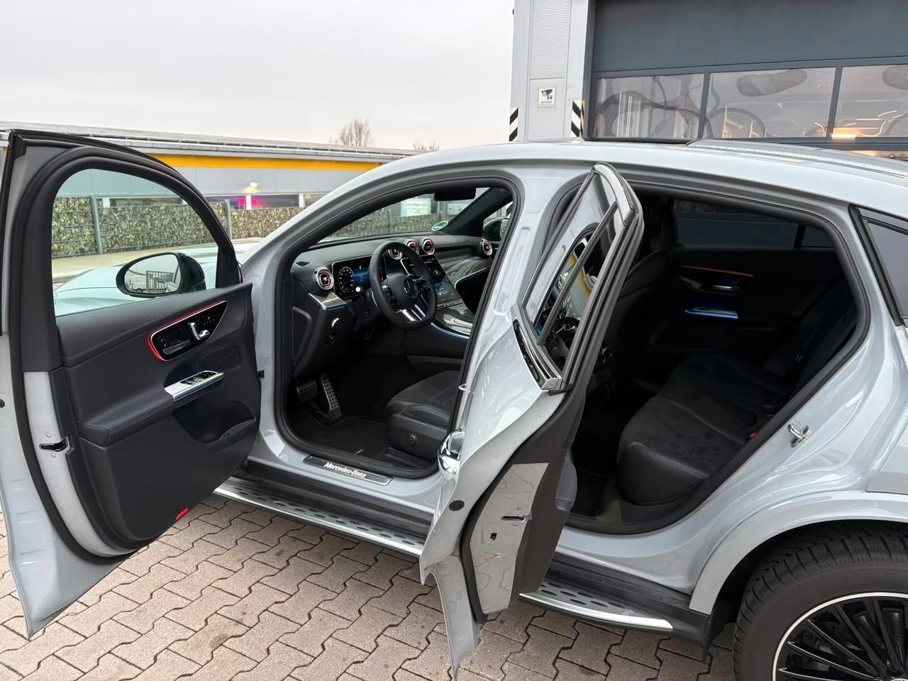 MERCEDES-BENZ*GLC*220d*4MATIC*COUPE*AMG*LINE*ADVANCED*PLUS*BURMESTER*DIGITAL-LIGHT*