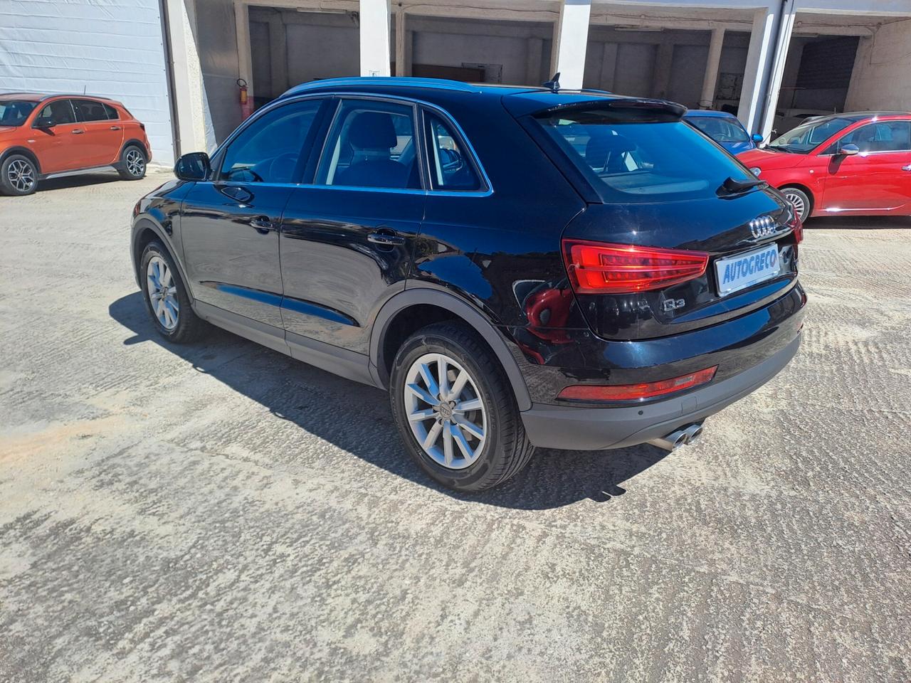 Audi Q3 2.0 TDI 120 CV Business