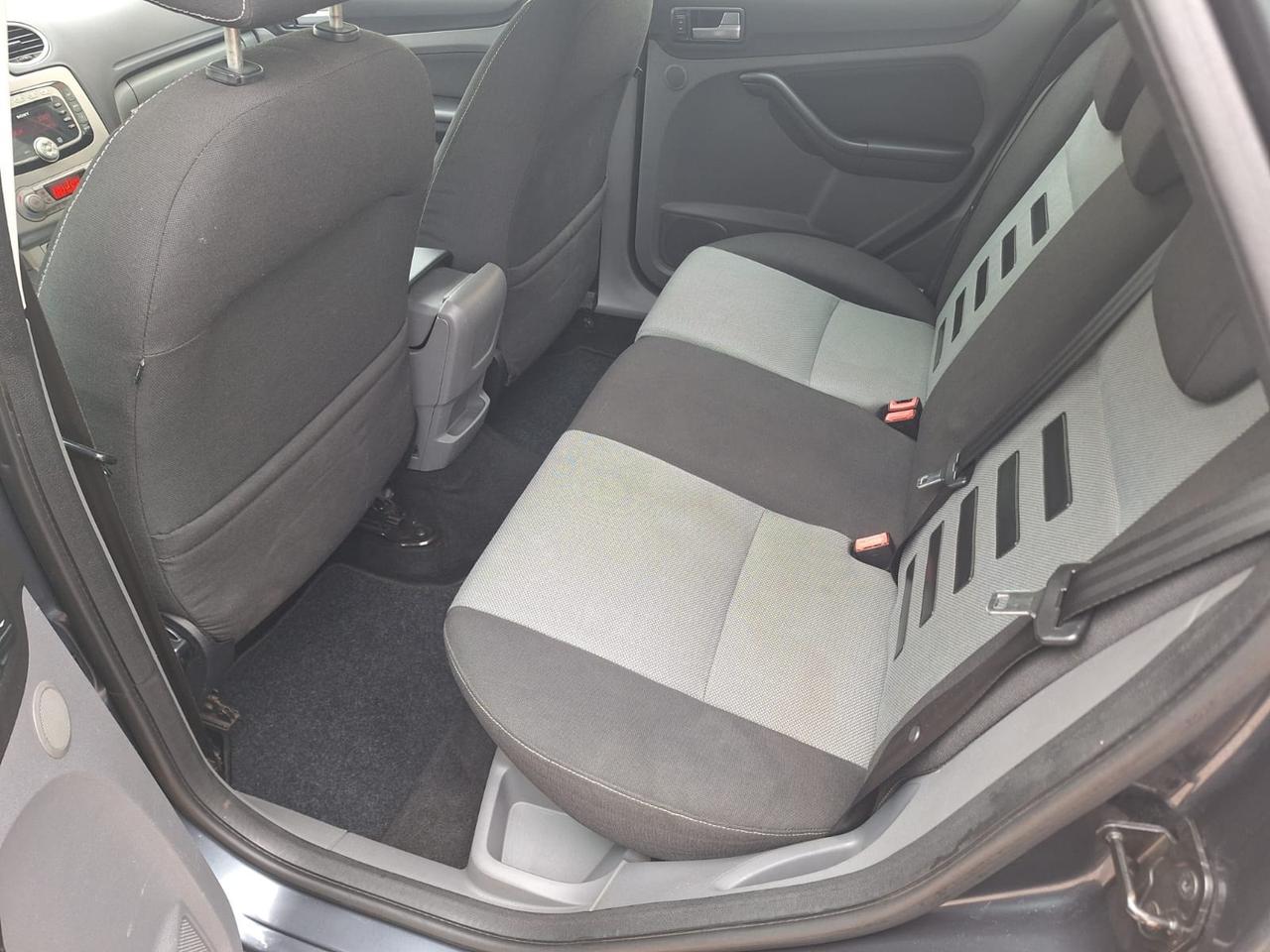 Ford Focus 1.6. Bz.- GPL