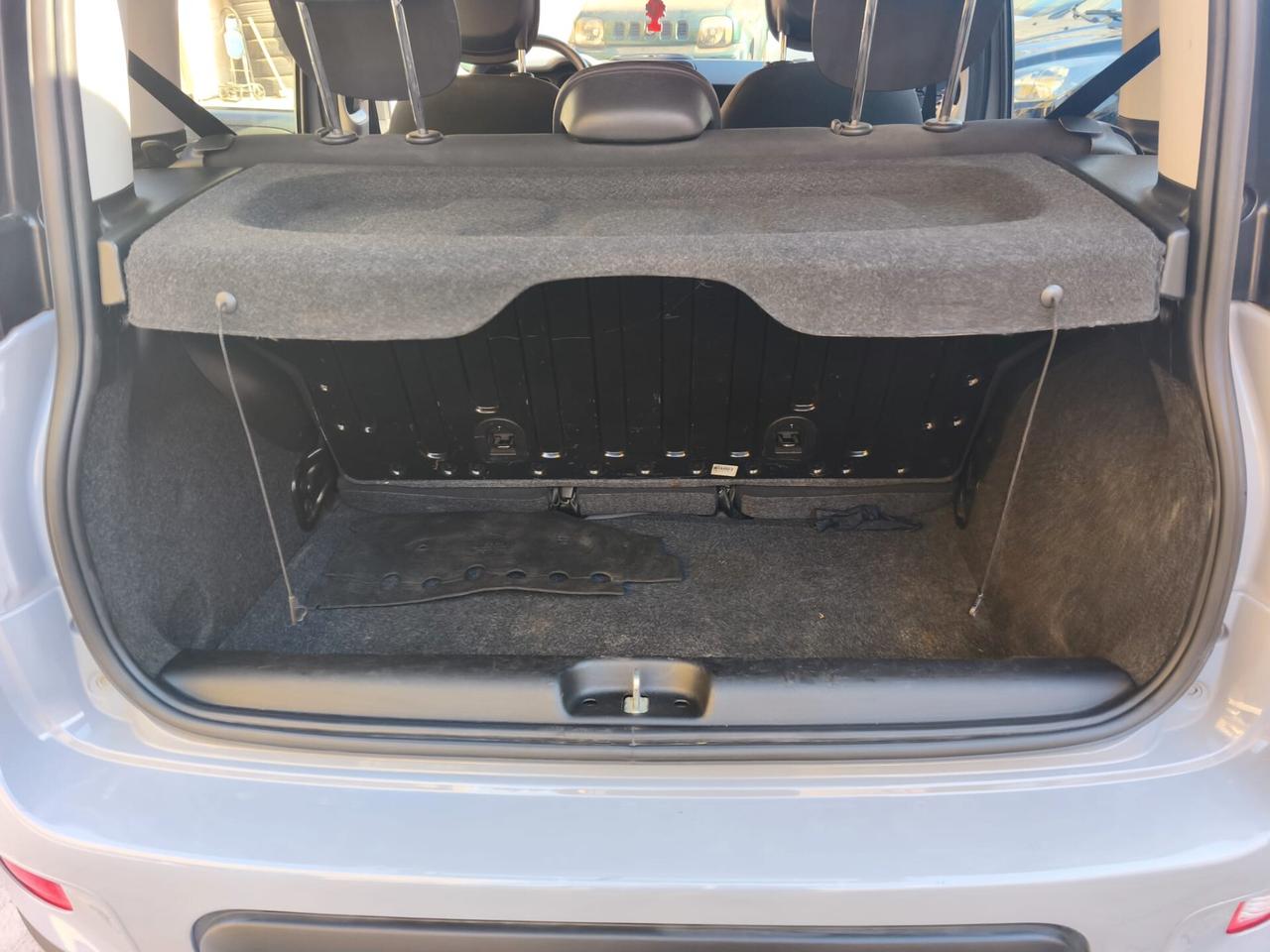 Fiat Panda 1.0 FireFly S&S Hybrid Garmin
