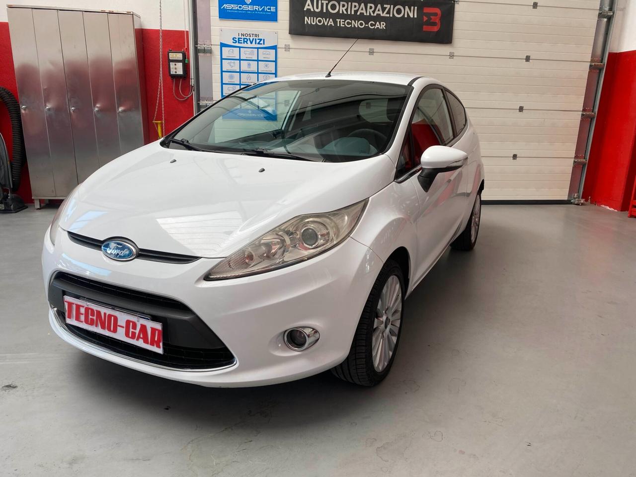 Ford Fiesta 1.4 TDCi 68CV 3 porte Titanium