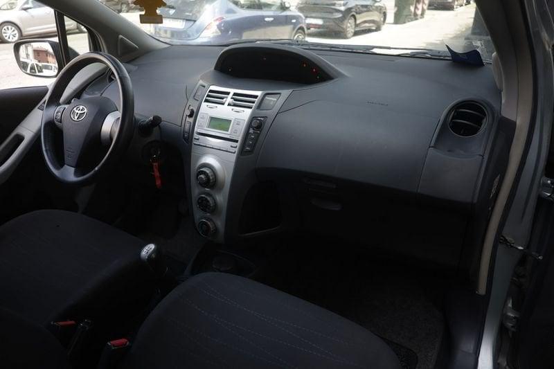 Toyota Yaris Toyota Yaris 3p 1.0 ANNO 2006