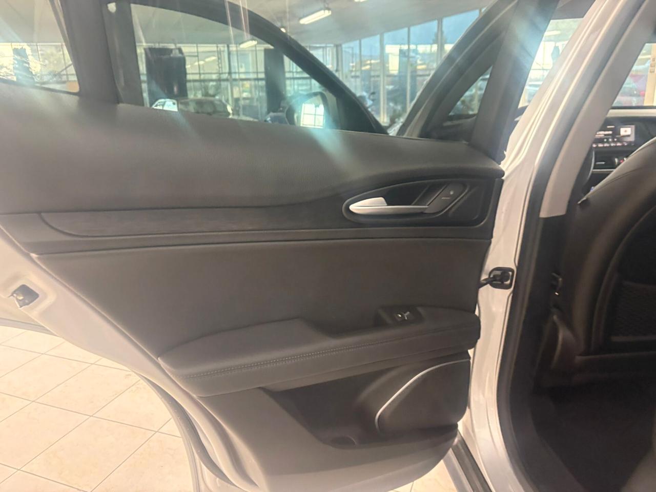 Alfa Romeo Stelvio 2.2 Turbodiesel 190 CV AT8 Q4 Super