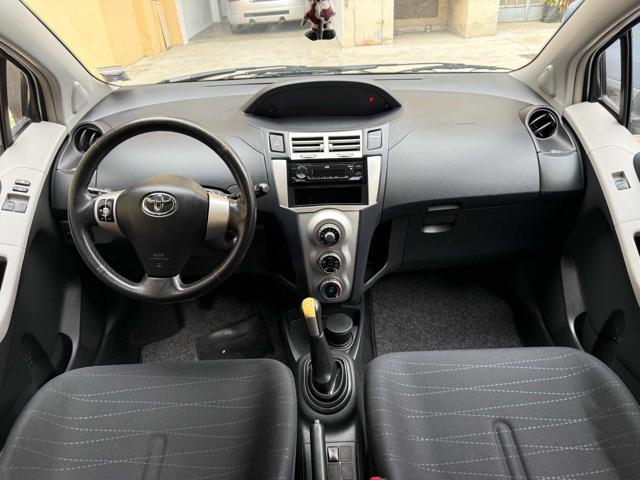 TOYOTA Yaris 1.4 D-4D 5 porte Sol