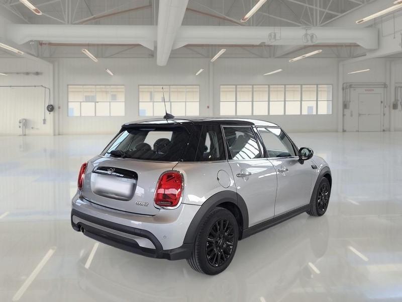 MINI COOPER CLASSIC AUTO 5 PORTE BERLINA