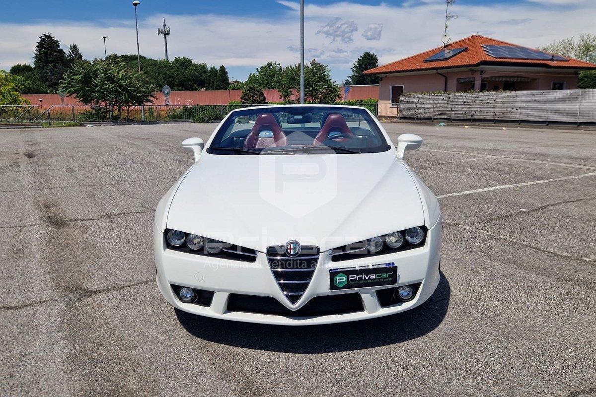 ALFA ROMEO Spider 1750 TBi