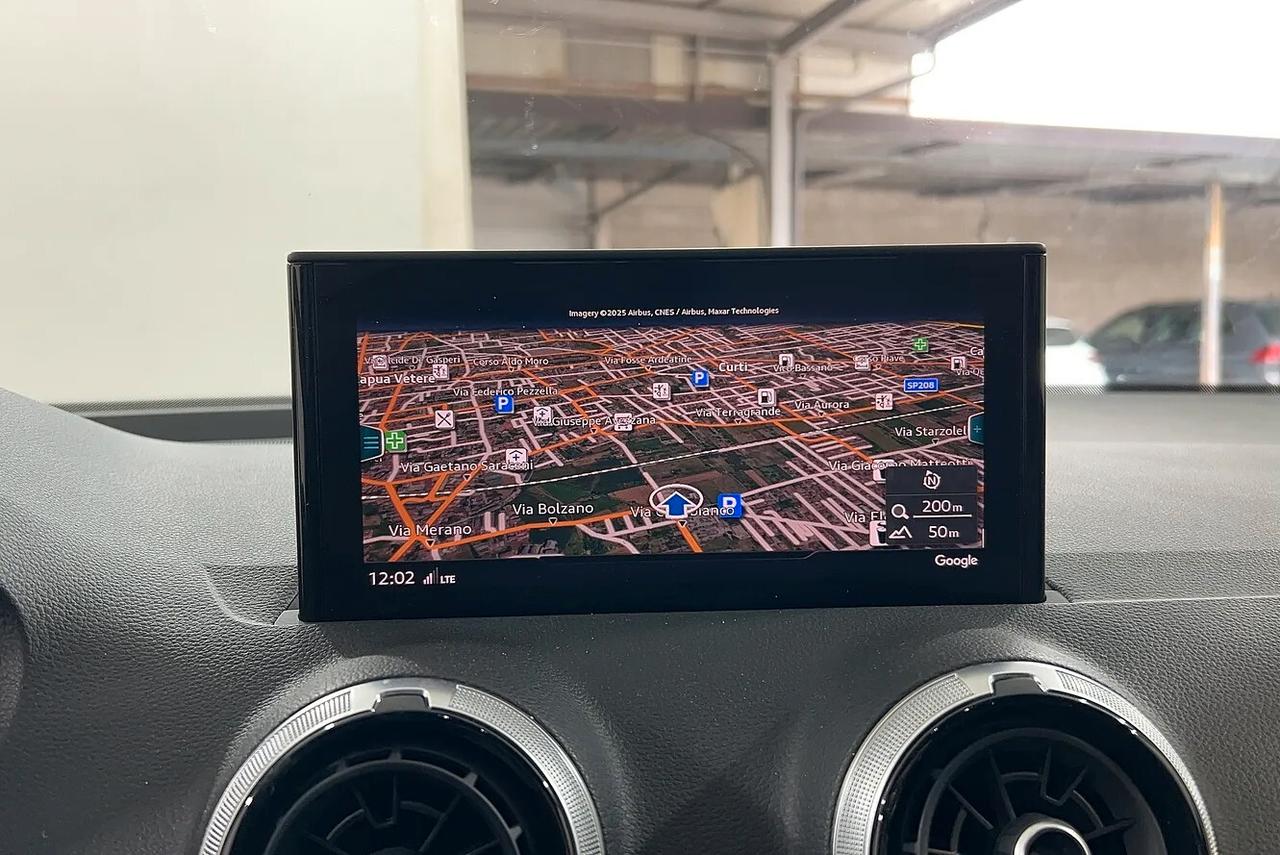 Audi Q2 30 TFSI Business