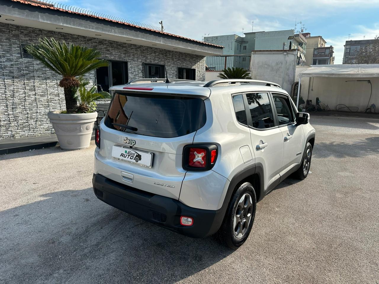 Jeep Renegade 1.6 Mjt DDCT 120 CV Business