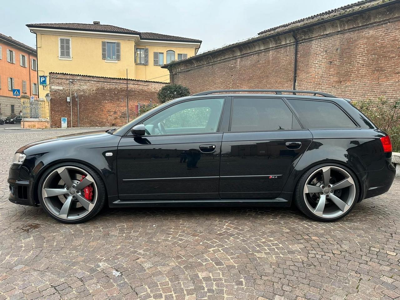 Audi A4 RS 4 4.2 V8 Avant quattro