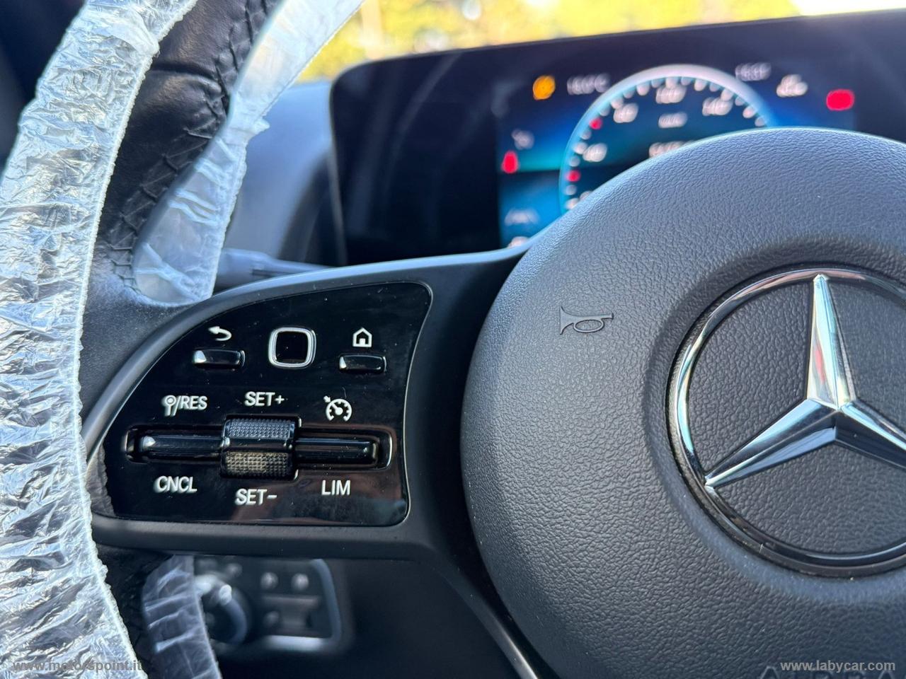 MERCEDES-BENZ GLB 180 d Automatic Business Extra