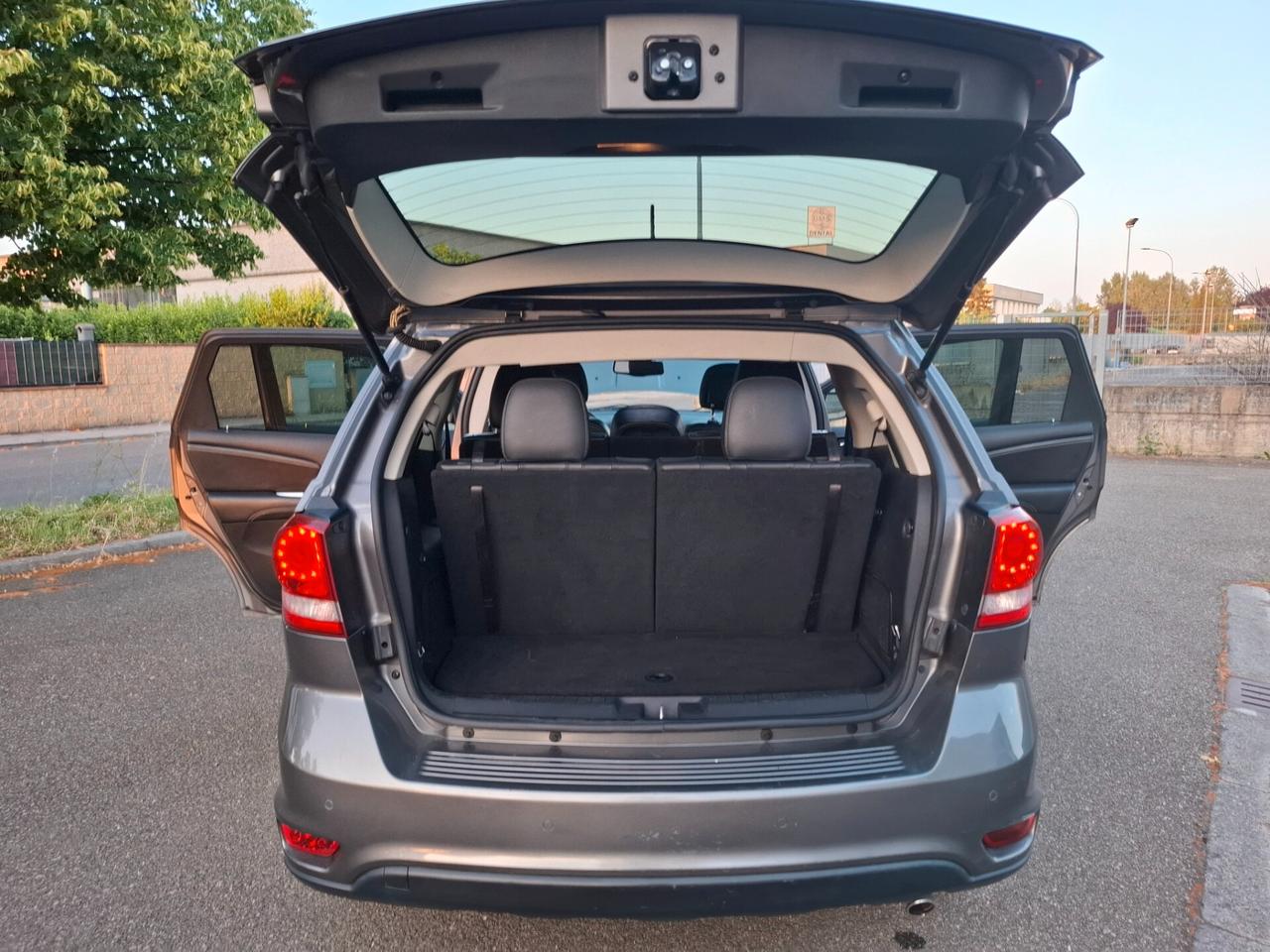 Fiat Freemont 2.0 Multijet 170 CV Black Code