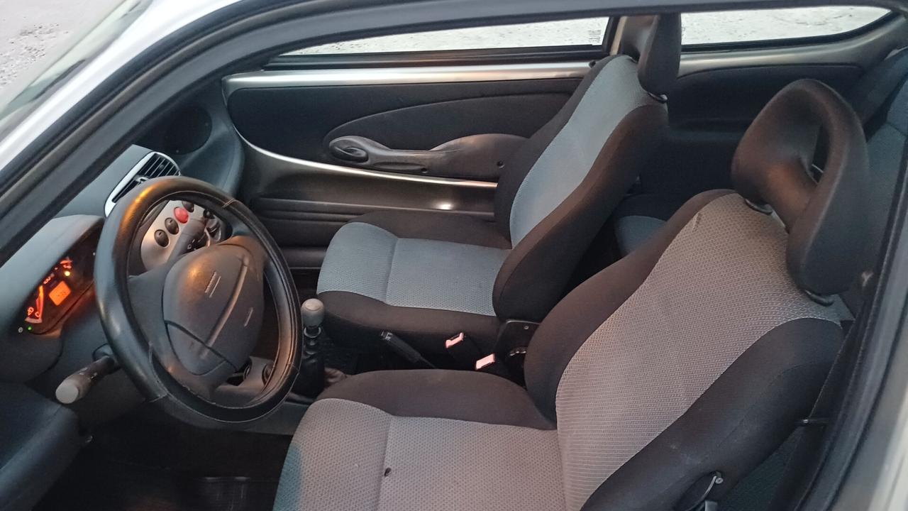 Fiat 600 1.1 Active