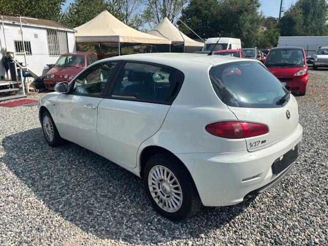 Alfa Romeo 147 1.6 16V TS (105) 5 porte Progression