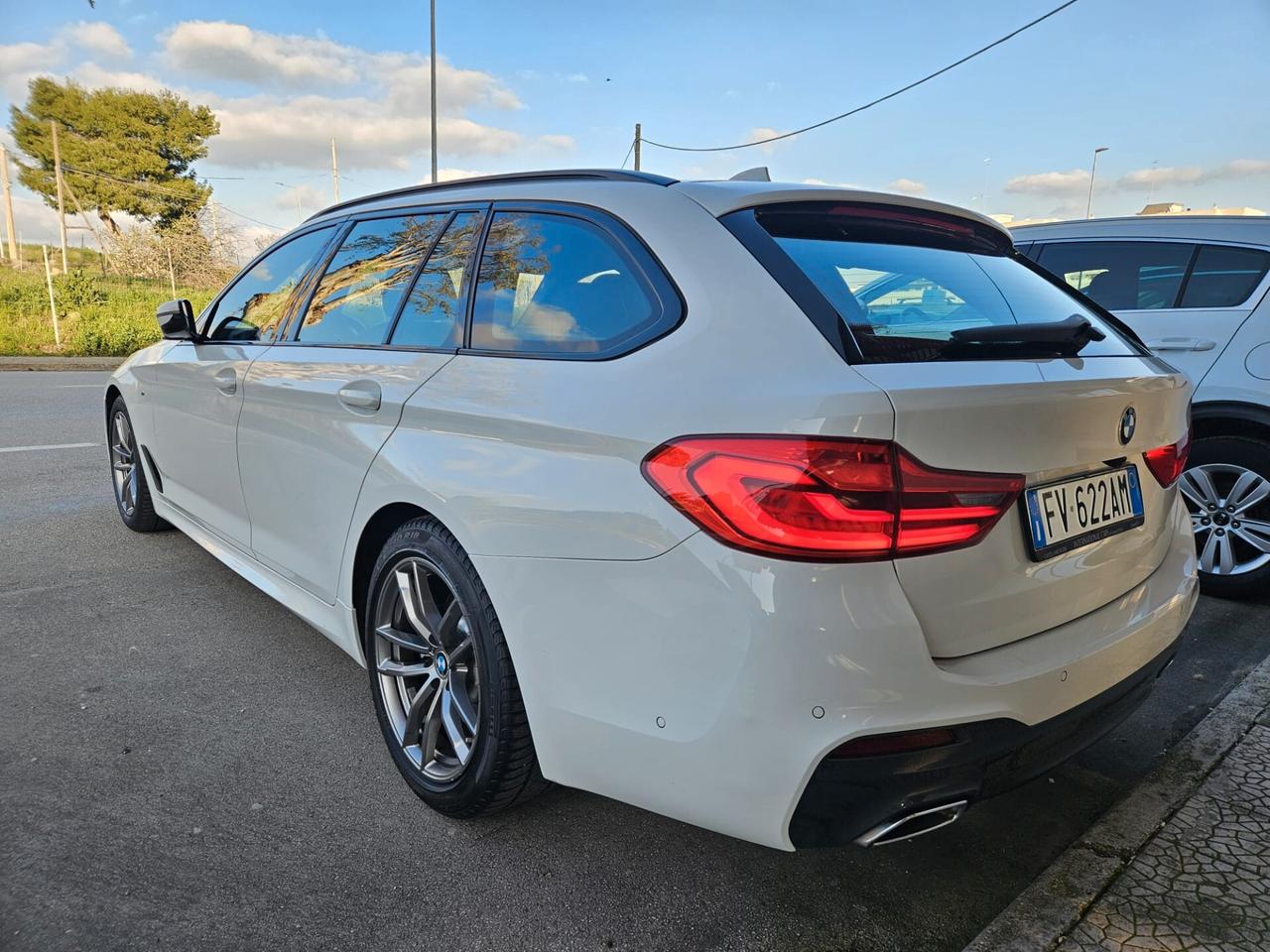 BMW SERIE 5 Msport 518D Touring 150CV