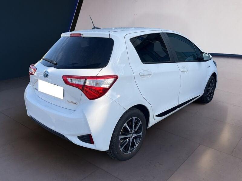 Toyota Yaris III 2017 5p 1.5 hybrid Active Plus