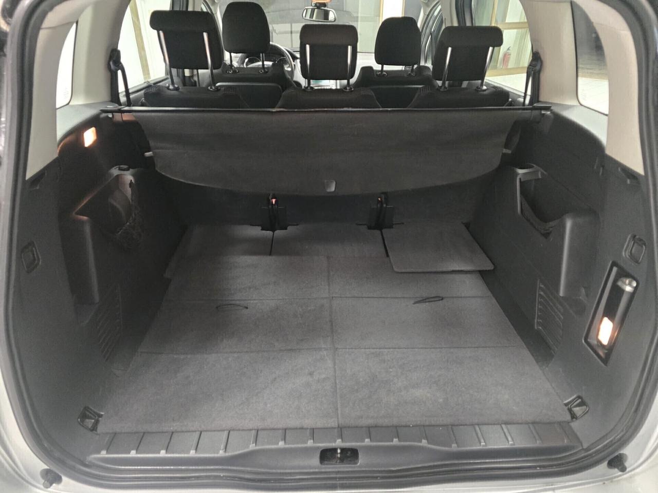 Peugeot 5008 1.6 HDi 112CV Premium