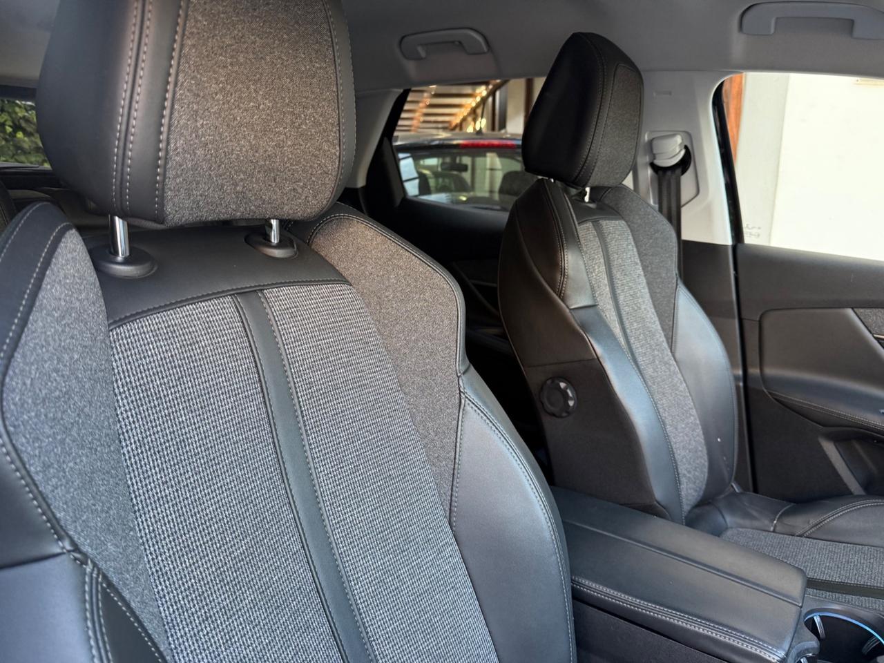 Peugeot 3008 BlueHDi 130 S&S Allure