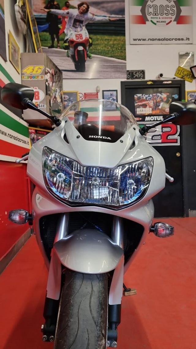 HONDA CBR 900 RR Fireblade - ANNO 2002