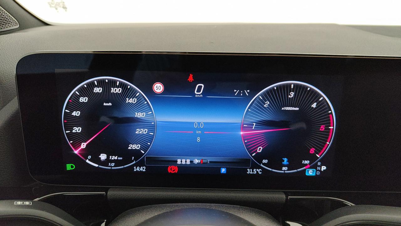 Mercedes-Benz GLA 200 d automatic
