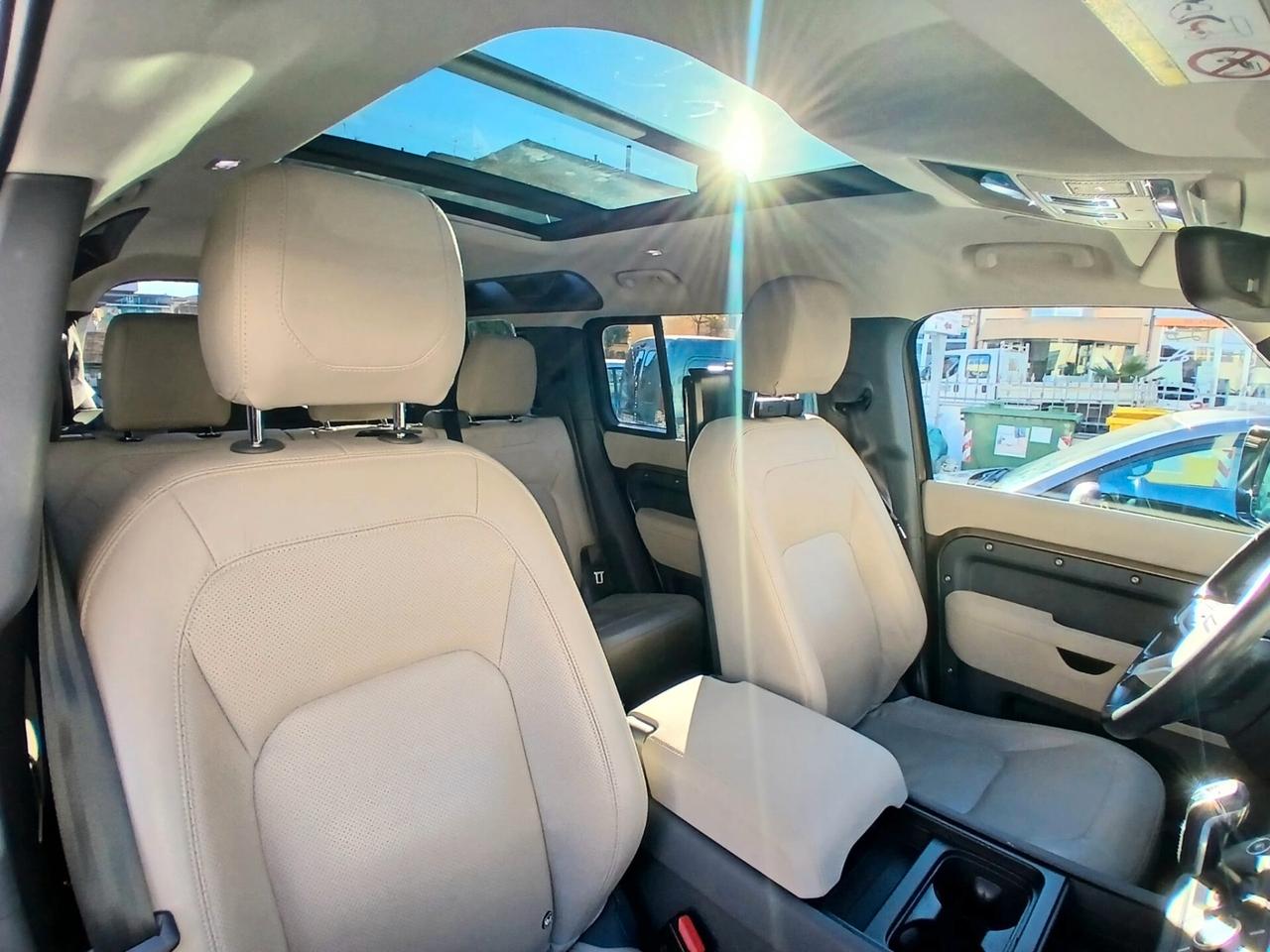 LAND ROVER Defender 110 3.0D I6 200 CV AWD Auto X-Dynamic SE (147 kw)