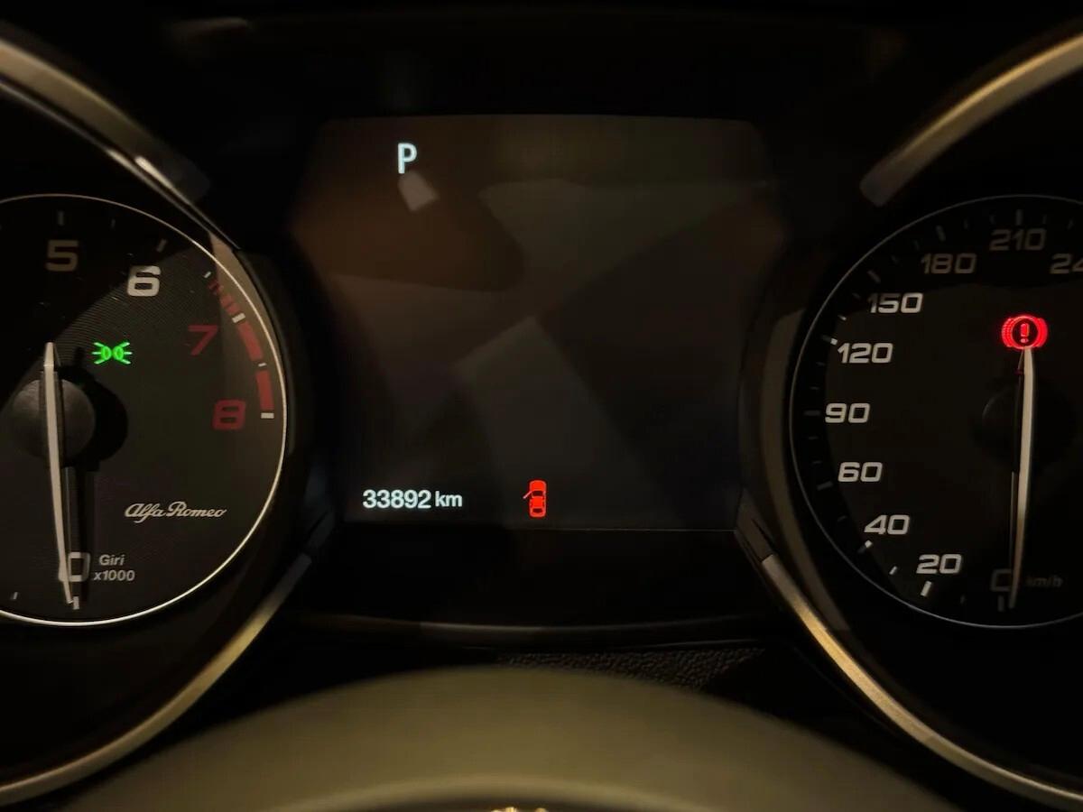 Alfa Romeo Stelvio 2.9 Bi-Turbo V6 510 CV AT8 Quadrifoglio