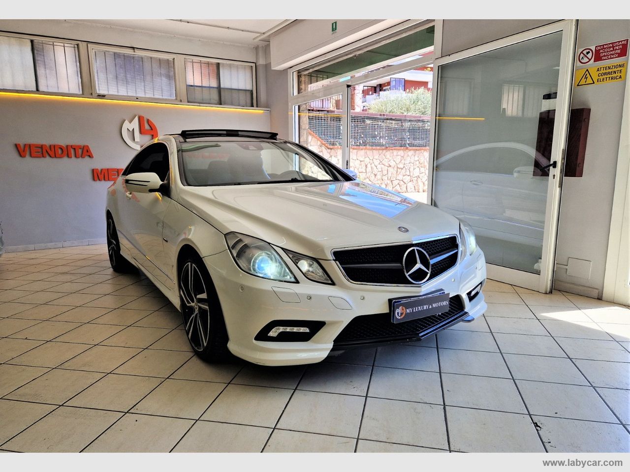 MERCEDES-BENZ E 250 CDI Coup�� Premium